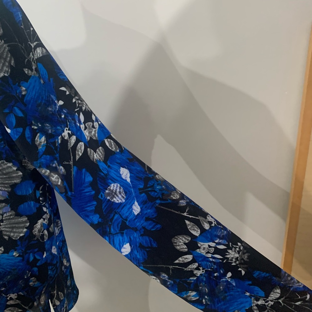 Express Tunic Blouse Multicolor Size Small Long S… - image 6